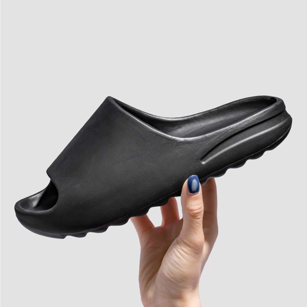 EUC Men’s Size 10 (Euro Sz 43) SHEIN Non-slip Eva Rubber Sandals/Slippers Black